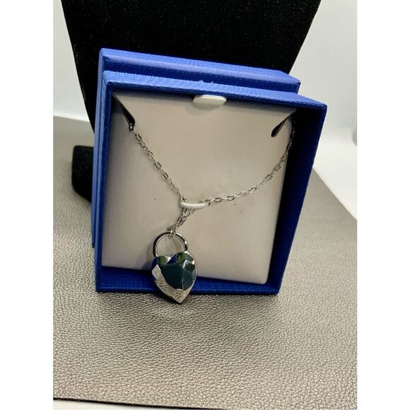 Swarovski Crystal Heart Pendant With Chain - Picture 9 of 9